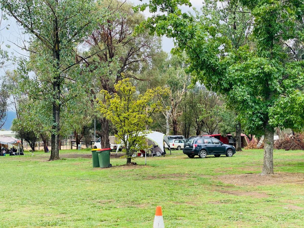 Corryong Caravan Park Formally Mt Mittamatite Caravan Park Zewnętrze zdjęcie